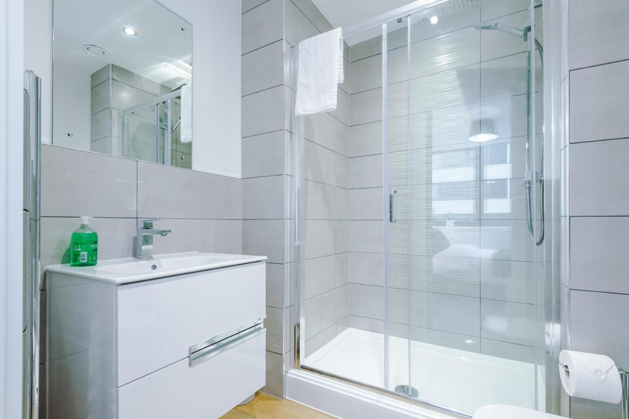 New! Stylish 2-Bed Apartment In Manchester By 53 Degrees Property - Amazing Location, Ideal For Small Groups - Sleeps 4! Buitenkant foto